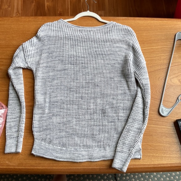Hollister XS sweater - Picture 4 of 4